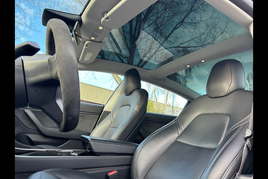 Tesla Model 3 Long Range AWD 75 kWh 82% SOH Trekhaak 910kg Rijklaarprijs!