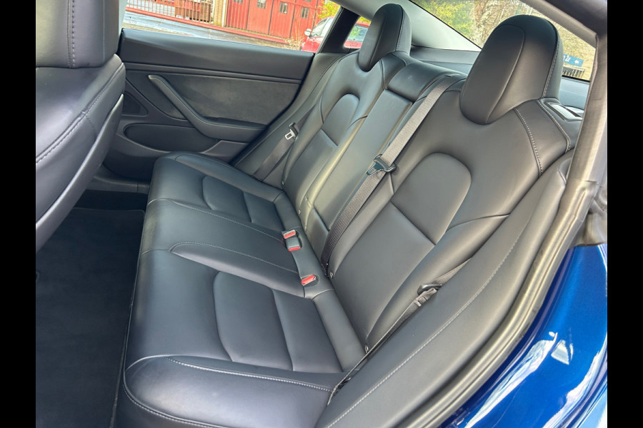 Tesla Model 3 Long Range AWD 75 kWh 82% SOH Trekhaak 910kg Rijklaarprijs!