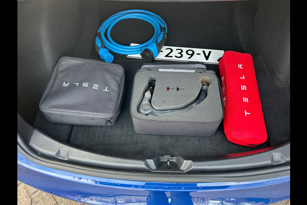 Tesla Model 3 Long Range AWD 75 kWh 82% SOH Trekhaak 910kg Rijklaarprijs!