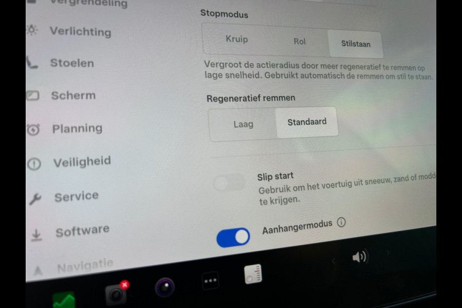 Tesla Model 3 Long Range AWD 75 kWh 82% SOH Trekhaak 910kg Rijklaarprijs!