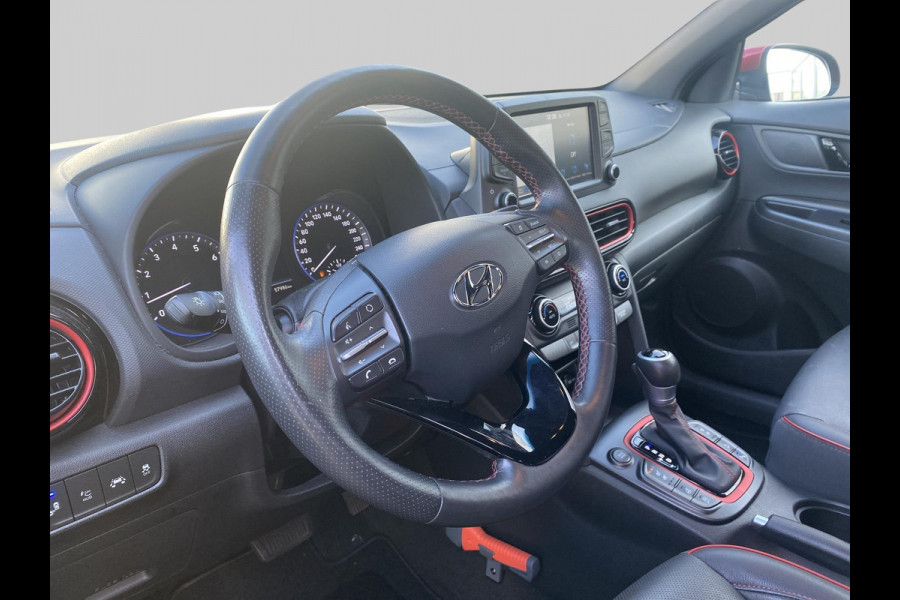 Hyundai Kona 1.6 T-GDI Premium | automaat | 177PK | volleder | trekhaak | stoelverwarming | stoelventilatie | stuurverwarming |