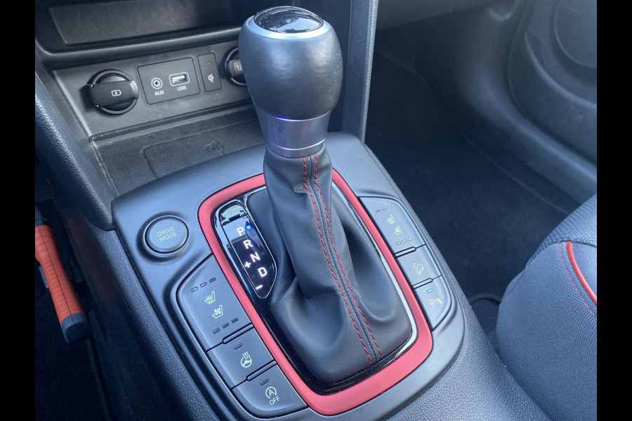 Hyundai Kona 1.6 T-GDI Premium | automaat | 177PK | volleder | trekhaak | stoelverwarming | stoelventilatie | stuurverwarming |