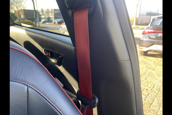 Hyundai Kona 1.6 T-GDI Premium | automaat | 177PK | volleder | trekhaak | stoelverwarming | stoelventilatie | stuurverwarming |