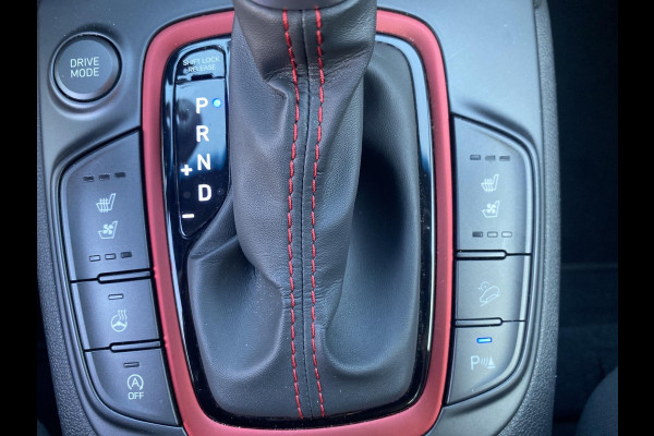 Hyundai Kona 1.6 T-GDI Premium | automaat | 177PK | volleder | trekhaak | stoelverwarming | stoelventilatie | stuurverwarming |