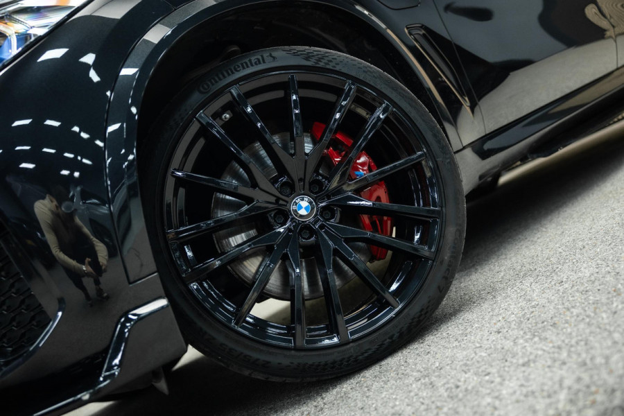 BMW X5 xDrive45e High Executive | M uitgevoerd | Stoelmassage | Sky Lounge | Head-Up | Carbon |