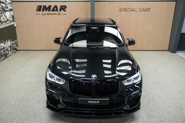 BMW X5 xDrive45e High Executive | M uitgevoerd | Stoelmassage | Sky Lounge | Head-Up | Carbon |