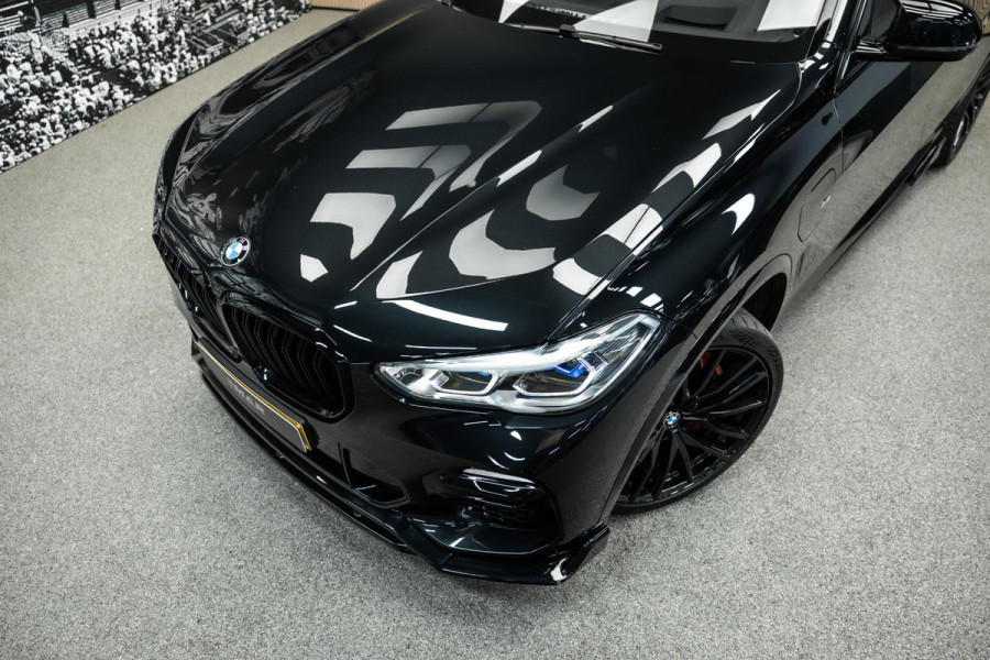 BMW X5 xDrive45e High Executive | M uitgevoerd | Stoelmassage | Sky Lounge | Head-Up | Carbon |