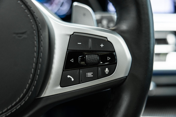 BMW X5 xDrive45e High Executive | M uitgevoerd | Stoelmassage | Sky Lounge | Head-Up | Carbon |