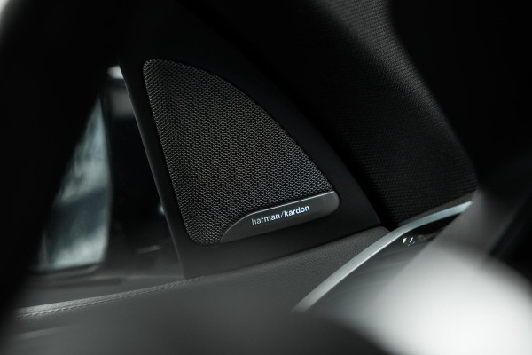 BMW X5 xDrive45e High Executive | M uitgevoerd | Stoelmassage | Sky Lounge | Head-Up | Carbon |