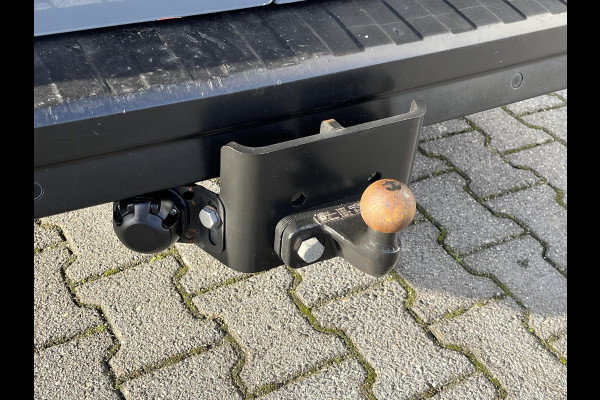 Renault Trafic 2.0 dCi 145 T29 L2H1*ECC*CRUISE*NAVI*HAAK*CAM*