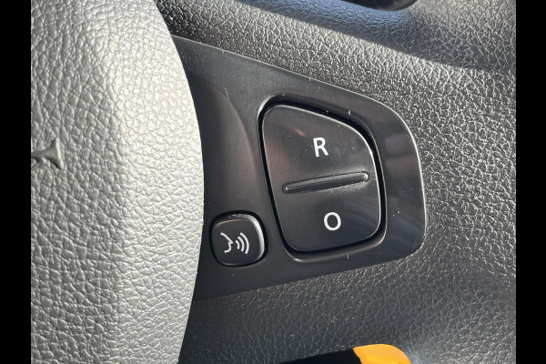 Renault Trafic 2.0 dCi 145 T29 L2H1*ECC*CRUISE*NAVI*HAAK*CAM*