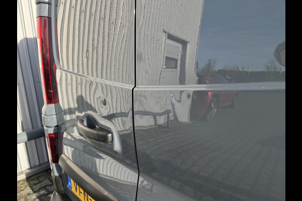 Renault Trafic 2.0 dCi 145 T29 L2H1*ECC*CRUISE*NAVI*HAAK*CAM*