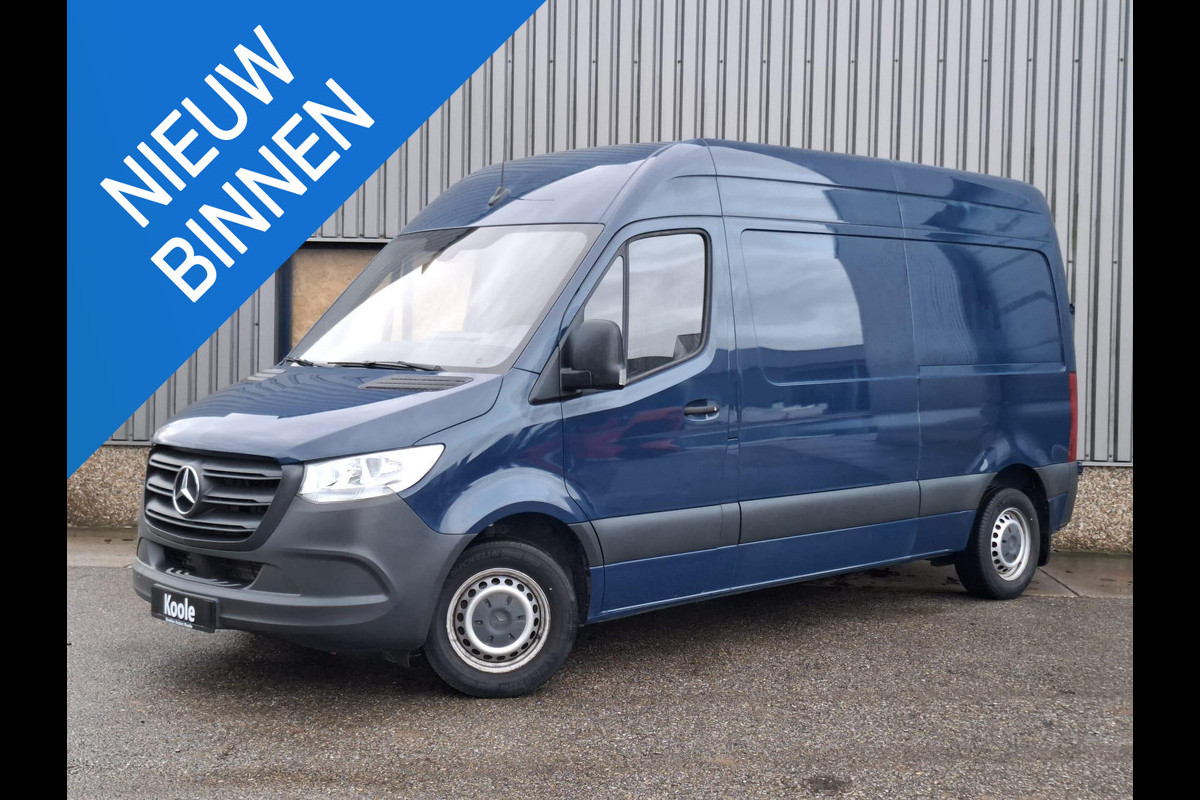 Mercedes-Benz Sprinter 311 CDI GB L2 FWD Functional 3.5T / AIRCO / CAMERA / 3 ZITS / DEALER ONDERHOUDEN / NAVI