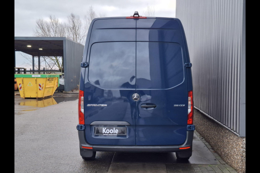 Mercedes-Benz Sprinter 311 CDI GB L2 FWD Functional 3.5T / AIRCO / CAMERA / 3 ZITS / DEALER ONDERHOUDEN / NAVI