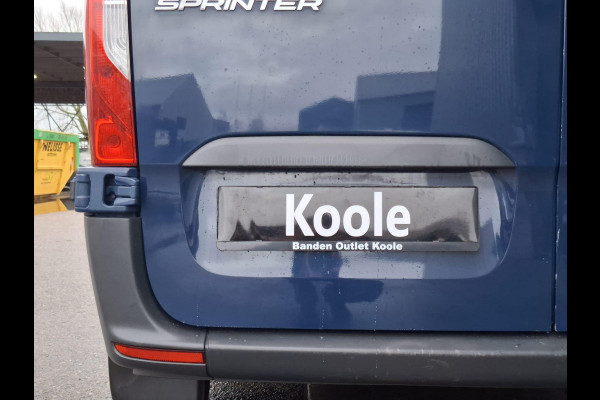 Mercedes-Benz Sprinter 311 CDI GB L2 FWD Functional 3.5T / AIRCO / CAMERA / 3 ZITS / DEALER ONDERHOUDEN / NAVI