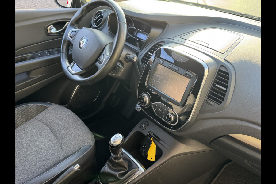 Renault Captur 1.2 TCe Bose - Navigatie I Airco I Sport velgen I PDC I LED I Comfort pakket I Dealer onderhouden