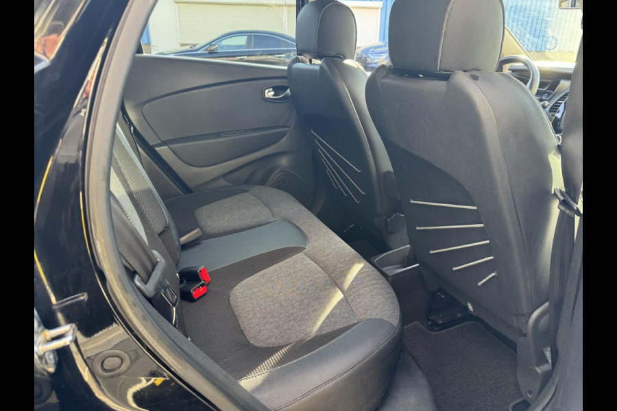 Renault Captur 1.2 TCe Bose - Navigatie I Airco I Sport velgen I PDC I LED I Comfort pakket I Dealer onderhouden