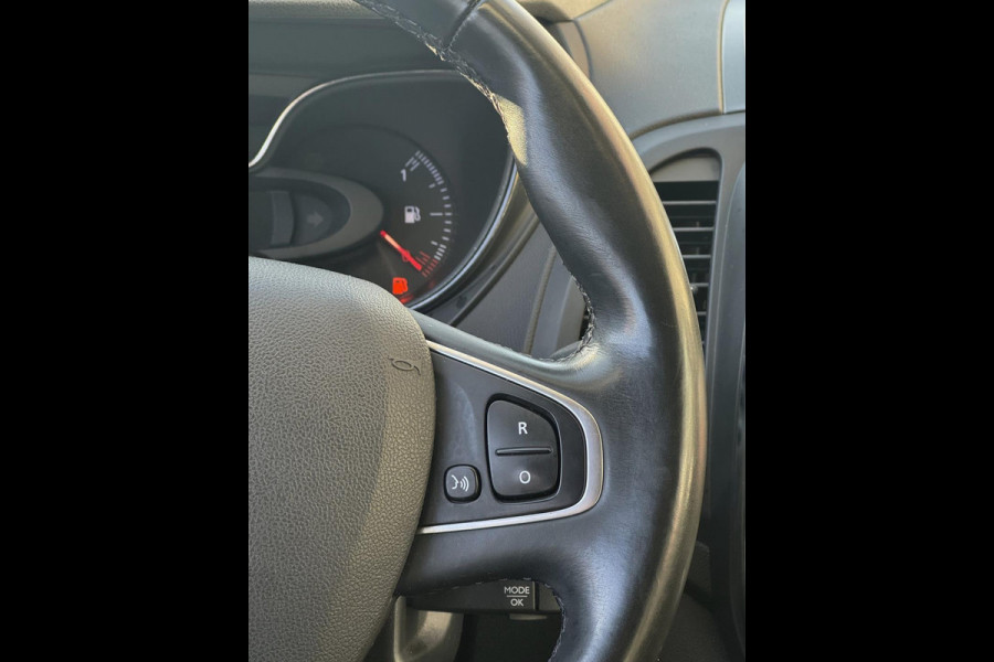 Renault Captur 1.2 TCe Bose - Navigatie I Airco I Sport velgen I PDC I LED I Comfort pakket I Dealer onderhouden