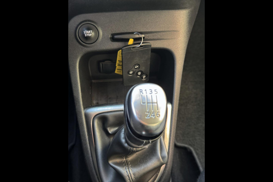 Renault Captur 1.2 TCe Bose - Navigatie I Airco I Sport velgen I PDC I LED I Comfort pakket I Dealer onderhouden