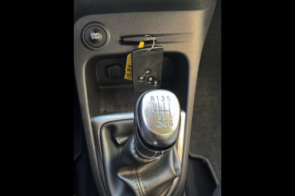 Renault Captur 1.2 TCe Bose - Navigatie I Airco I Sport velgen I PDC I LED I Comfort pakket I Dealer onderhouden