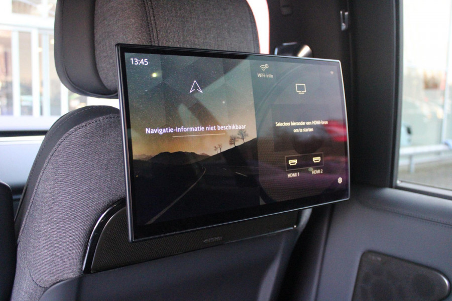 Land Rover Range Rover 4.4 V8 P530 SV LWB AWD AUTOMAAT | PANORAMISCH SCHUIF/KANTEL DAK | MEESTURENDE ACHTERAS | ELEKTRISCH WEGKLAPBARE TREKHAAK | SV INTERIEUR FIRST CLASS CABIN PACK (TWEE VOLLEDIG VERTELBARE ACHTERSTOELEN MET SCHERMEN EN KOELKAST) (RSE) | 23" OBLIVN VELGEN | LUCHTVERING | MASSAGE FUNCTIE OP ALLE STOELEN INCL. VERWARMING EN KOELING | VOORRUIT/STUUR VERWARMING | PRIVACY GLASS | LEDEREN BEKLEDING SEMI ANILINE/EBONY | ADAPTIVE CRUISE CONTROL | ALLE STOELEN ELEKTRISCH VERSTELBAAR 24 VOUDIG | 360° CAMERA | HEMELBEKLEDING LEDER EBONY | DODEHOEK DETECTIE | HEAD UP DISPLAY | SOFT CLO