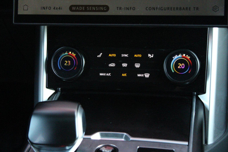 Land Rover Range Rover 4.4 V8 P530 SV LWB AWD AUTOMAAT | PANORAMISCH SCHUIF/KANTEL DAK | MEESTURENDE ACHTERAS | ELEKTRISCH WEGKLAPBARE TREKHAAK | SV INTERIEUR FIRST CLASS CABIN PACK (TWEE VOLLEDIG VERTELBARE ACHTERSTOELEN MET SCHERMEN EN KOELKAST) (RSE) | 23" OBLIVN VELGEN | LUCHTVERING | MASSAGE FUNCTIE OP ALLE STOELEN INCL. VERWARMING EN KOELING | VOORRUIT/STUUR VERWARMING | PRIVACY GLASS | LEDEREN BEKLEDING SEMI ANILINE/EBONY | ADAPTIVE CRUISE CONTROL | ALLE STOELEN ELEKTRISCH VERSTELBAAR 24 VOUDIG | 360° CAMERA | HEMELBEKLEDING LEDER EBONY | DODEHOEK DETECTIE | HEAD UP DISPLAY | SOFT CLO