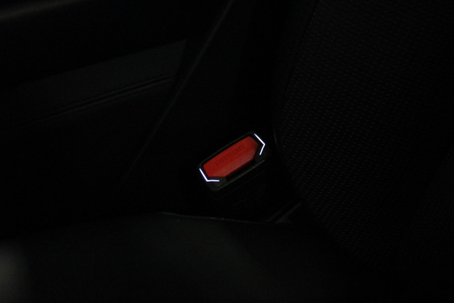 Land Rover Range Rover 4.4 V8 P530 SV LWB AWD AUTOMAAT | PANORAMISCH SCHUIF/KANTEL DAK | MEESTURENDE ACHTERAS | ELEKTRISCH WEGKLAPBARE TREKHAAK | SV INTERIEUR FIRST CLASS CABIN PACK (TWEE VOLLEDIG VERTELBARE ACHTERSTOELEN MET SCHERMEN EN KOELKAST) (RSE) | 23" OBLIVN VELGEN | LUCHTVERING | MASSAGE FUNCTIE OP ALLE STOELEN INCL. VERWARMING EN KOELING | VOORRUIT/STUUR VERWARMING | PRIVACY GLASS | LEDEREN BEKLEDING SEMI ANILINE/EBONY | ADAPTIVE CRUISE CONTROL | ALLE STOELEN ELEKTRISCH VERSTELBAAR 24 VOUDIG | 360° CAMERA | HEMELBEKLEDING LEDER EBONY | DODEHOEK DETECTIE | HEAD UP DISPLAY | SOFT CLO