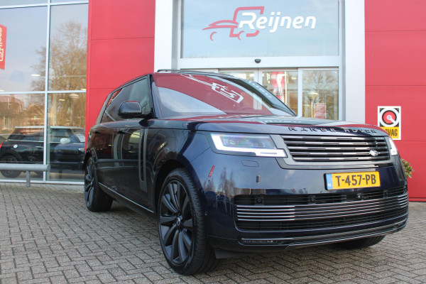 Land Rover Range Rover 4.4 V8 P530 SV LWB AWD AUTOMAAT | PANORAMISCH SCHUIF/KANTEL DAK | MEESTURENDE ACHTERAS | ELEKTRISCH WEGKLAPBARE TREKHAAK | SV INTERIEUR FIRST CLASS CABIN PACK (TWEE VOLLEDIG VERTELBARE ACHTERSTOELEN MET SCHERMEN EN KOELKAST) (RSE) | 23" OBLIVN VELGEN | LUCHTVERING | MASSAGE FUNCTIE OP ALLE STOELEN INCL. VERWARMING EN KOELING | VOORRUIT/STUUR VERWARMING | PRIVACY GLASS | LEDEREN BEKLEDING SEMI ANILINE/EBONY | ADAPTIVE CRUISE CONTROL | ALLE STOELEN ELEKTRISCH VERSTELBAAR 24 VOUDIG | 360° CAMERA | HEMELBEKLEDING LEDER EBONY | DODEHOEK DETECTIE | HEAD UP DISPLAY | SOFT CLO