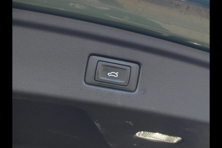 Audi A5 Sportback 35 TFSI S edition Competition | Panoramadak | Sfeerverlichting | Apple Carplay | Virtual Cockpit |