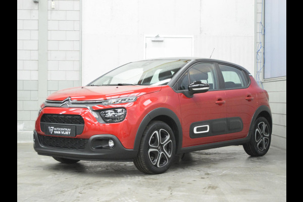 Citroën C3 1.2 PureTech Feel | CRUISECONTROL | CARPLAY | E.C.C. | ZWART DAK |