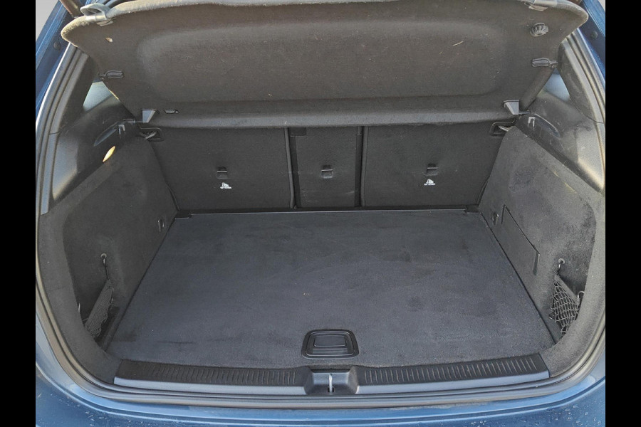 Mercedes-Benz B-Klasse 180 Business Solution AMG