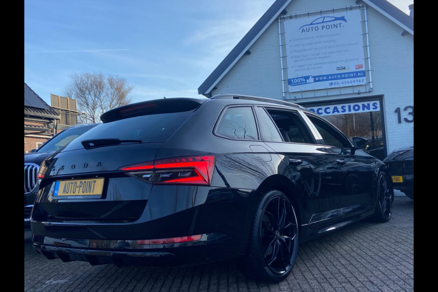 Škoda Superb Combi 1.5TSI RS-SPORTLINE/PANO/MAXTON/VIRTUAL