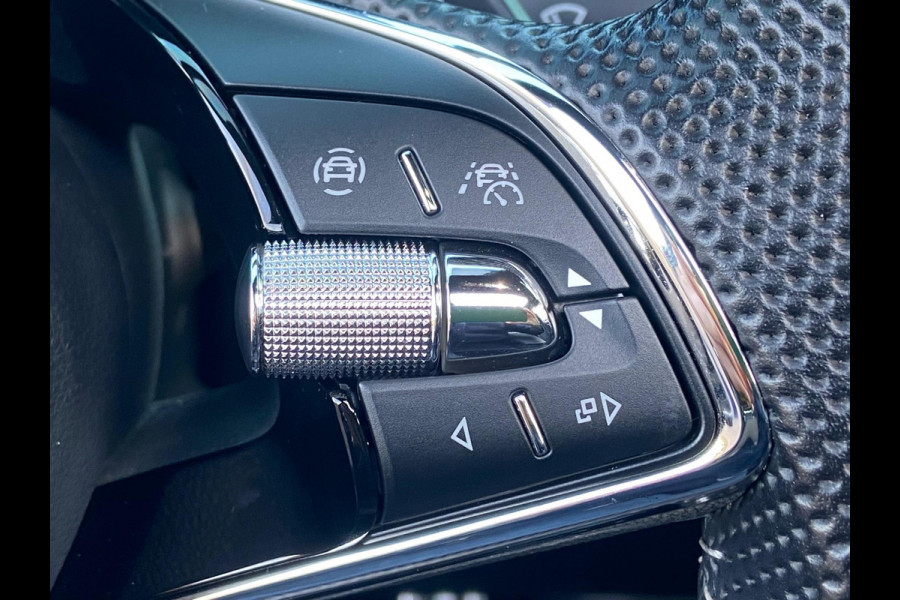 Škoda Superb Combi 1.5TSI RS-SPORTLINE/PANO/MAXTON/VIRTUAL