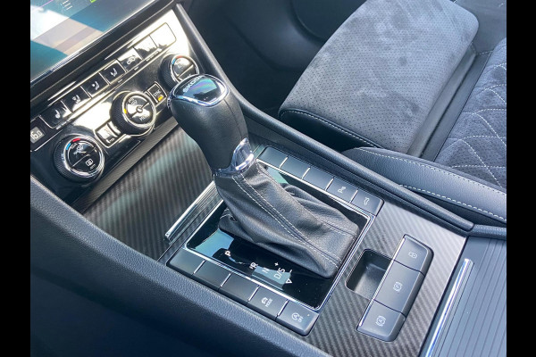 Škoda Superb Combi 1.5TSI RS-SPORTLINE/PANO/MAXTON/VIRTUAL