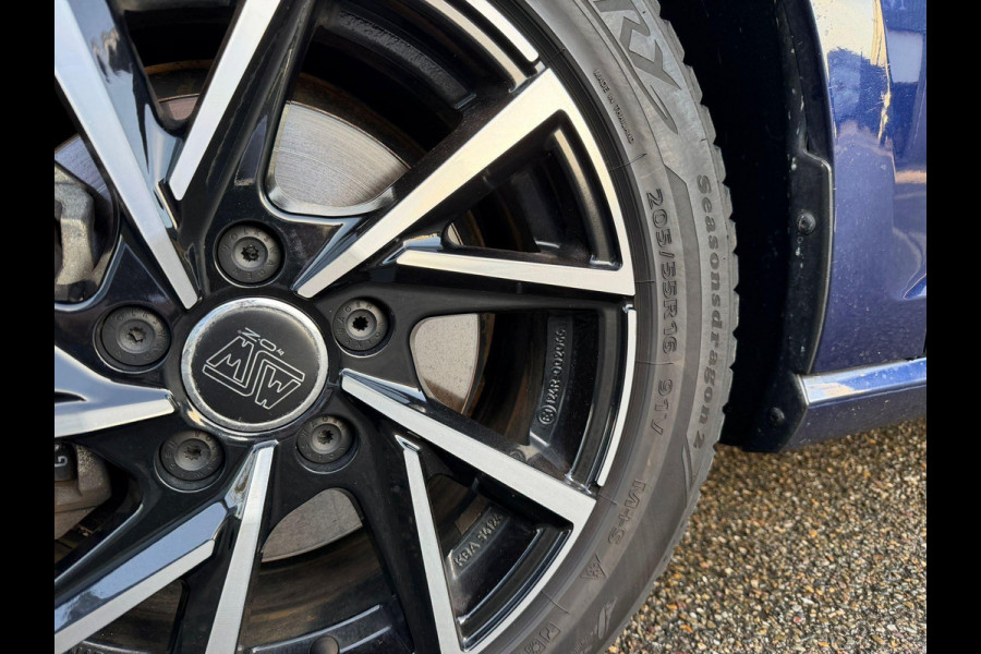 Volkswagen e-Golf e-Golf VERWACHT SOH 90% | ACHTERUITRIJ CAMERA | DIG. DASH| DODE HOEK| CARPLAY| STOELVERWARMING| LEUKE COMPLETE AUTO| RIJKLAAR INCL. 12 MND BOVAG GARANTIE