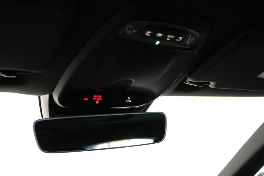 Volvo V40 2.0 T4 Business Sport | 2X R Design | Navi | NAP | NL AUTO |