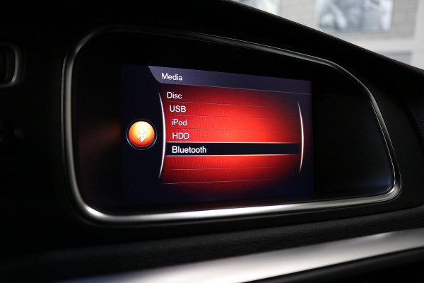 Volvo V40 2.0 T4 Business Sport | 2X R Design | Navi | NAP | NL AUTO |