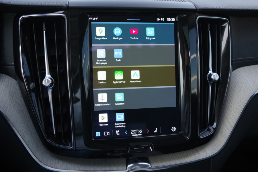 Volvo XC60 2.0 T6 350 PK Plug-in Hybrid LongRange AWD Plus Bright, Panoramadak, Bowers & Wilkins Sound, Leder