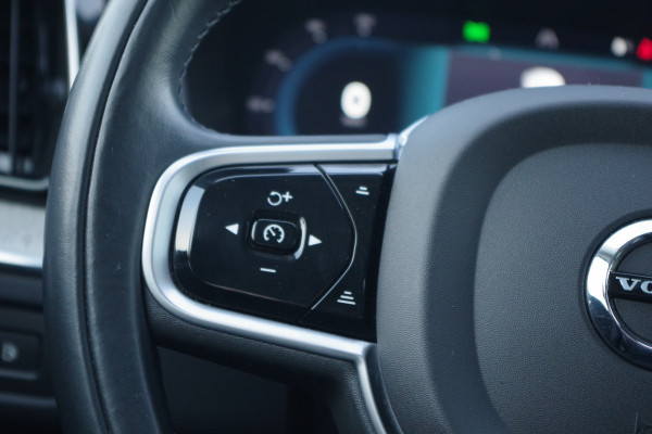 Volvo XC60 2.0 T6 350 PK Plug-in Hybrid LongRange AWD Plus Bright, Panoramadak, Bowers & Wilkins Sound, Leder