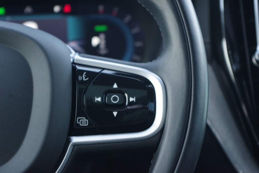 Volvo XC60 2.0 T6 350 PK Plug-in Hybrid LongRange AWD Plus Bright, Panoramadak, Bowers & Wilkins Sound, Leder