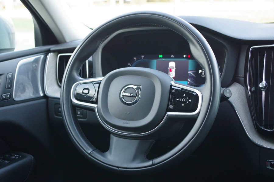 Volvo XC60 2.0 T6 350 PK Plug-in Hybrid LongRange AWD Plus Bright, Panoramadak, Bowers & Wilkins Sound, Leder