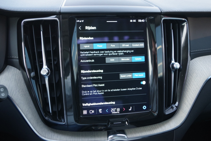 Volvo XC60 2.0 T6 350 PK Plug-in Hybrid LongRange AWD Plus Bright, Panoramadak, Bowers & Wilkins Sound, Leder