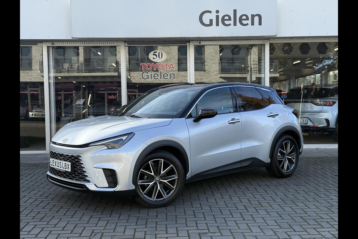 Lexus LBX 1.5 Hybrid Emotion Tech Pack | Leer, Elektrische achterklep, Keyless, Stoel + Stuurverwarming, 18 inch, Privacy glass