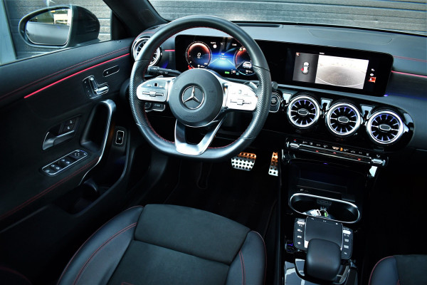 Mercedes-Benz CLA-Klasse Shooting Brake 250 e AMG Magno! Pano HUD 19inch Night El-zetel Camera