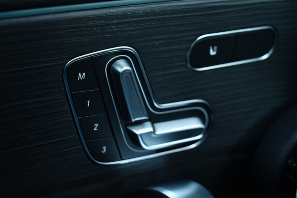 Mercedes-Benz CLA-Klasse Shooting Brake 250 e AMG Magno! Pano HUD 19inch Night El-zetel Camera