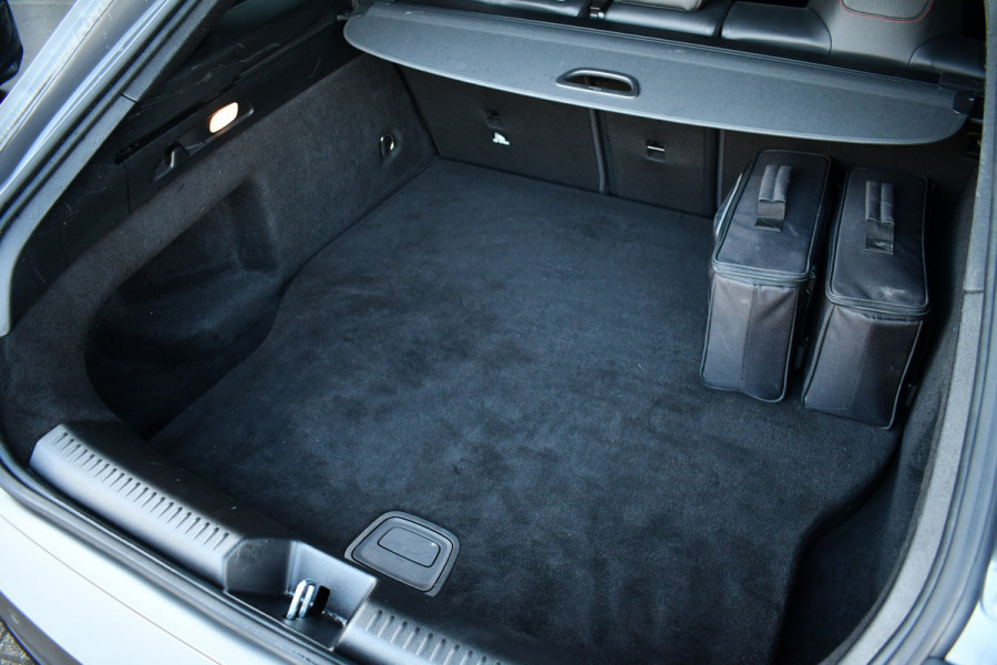 Mercedes-Benz CLA-Klasse Shooting Brake 250 e AMG Magno! Pano HUD 19inch Night El-zetel Camera