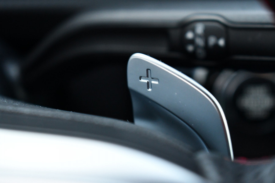 Mercedes-Benz CLA-Klasse Shooting Brake 250 e AMG Magno! Pano HUD 19inch Night El-zetel Camera