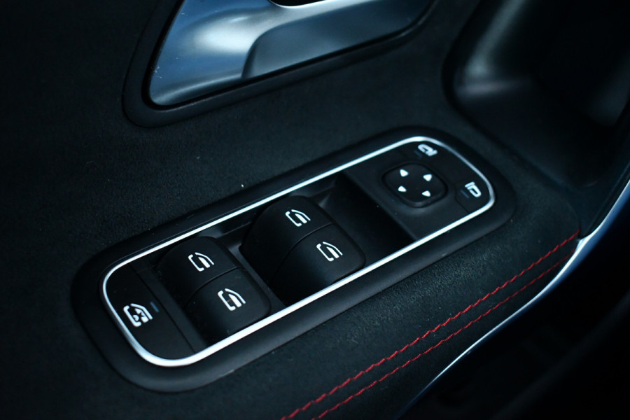 Mercedes-Benz CLA-Klasse Shooting Brake 250 e AMG Magno! Pano HUD 19inch Night El-zetel Camera