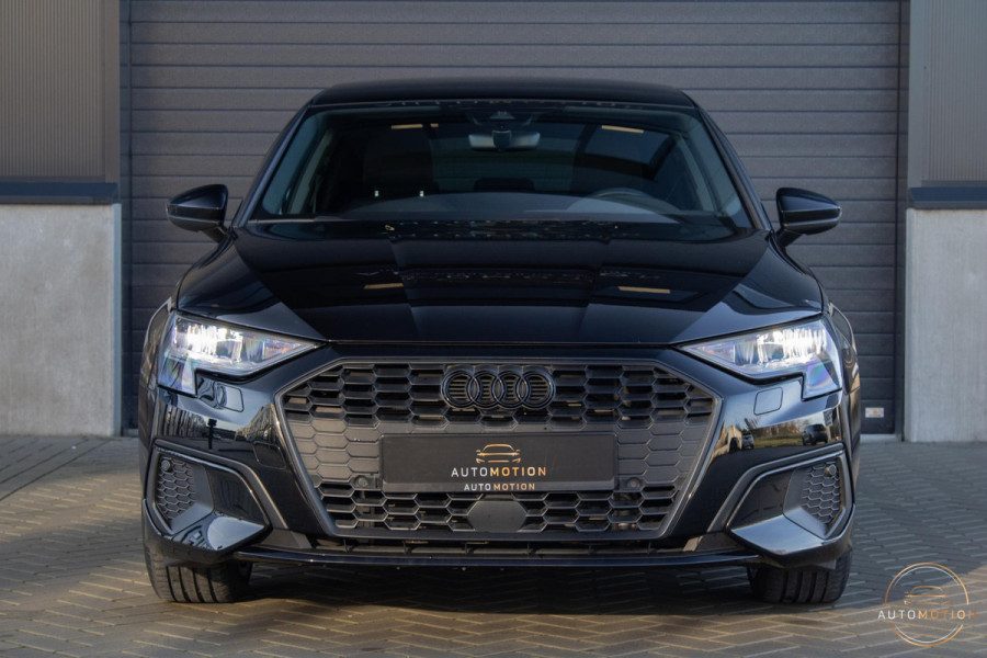 Audi A3 Sportback 40 TFSI e PANO CAMERA PARKEERHULP