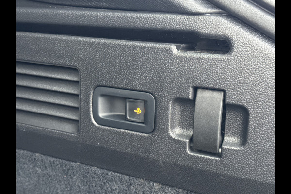 Volkswagen Arteon Shooting Brake eHYBRID 218PK DSG R-LINE BUSINESS+ TREKHAAK/360CAMERA/PANORAMADAK